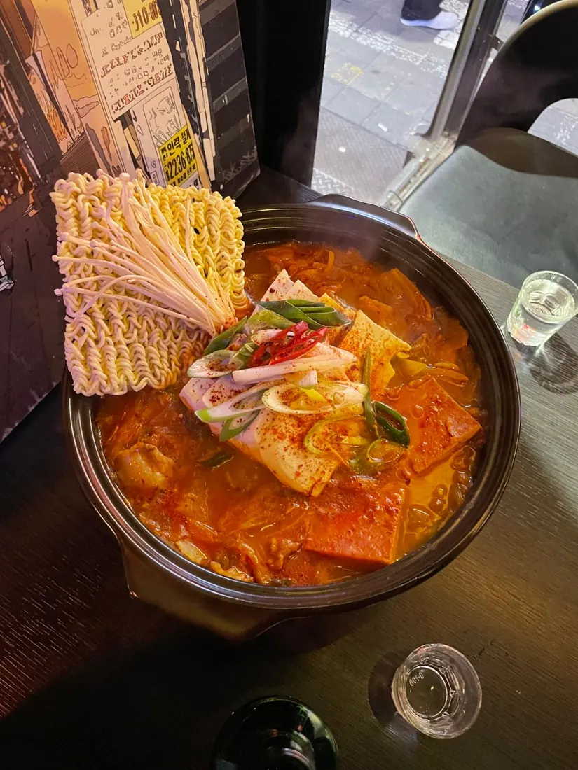 꿀밤 · 안주와 테이블 8 — 서울 · 이태원 · 이태원 맛집